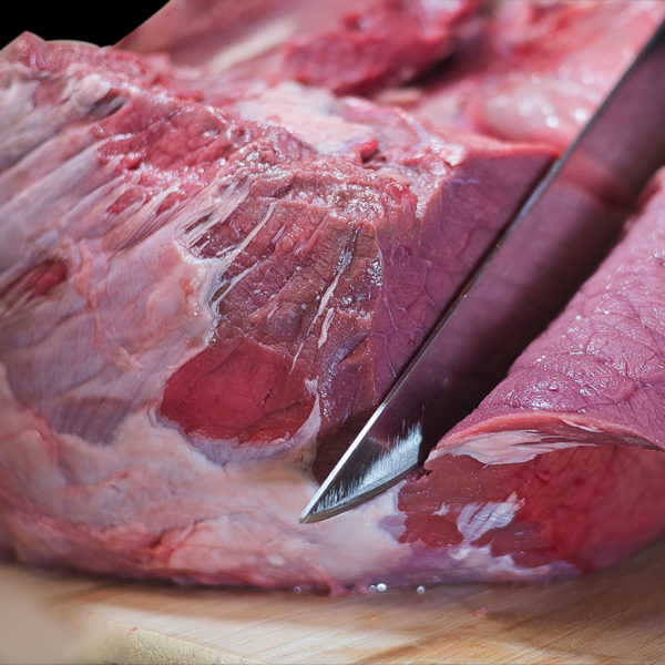 CHARBON DE BOIS : Vente directe viande Finistère : bœuf charolais, viande de  boucherie – Le Bœuf s'emporte